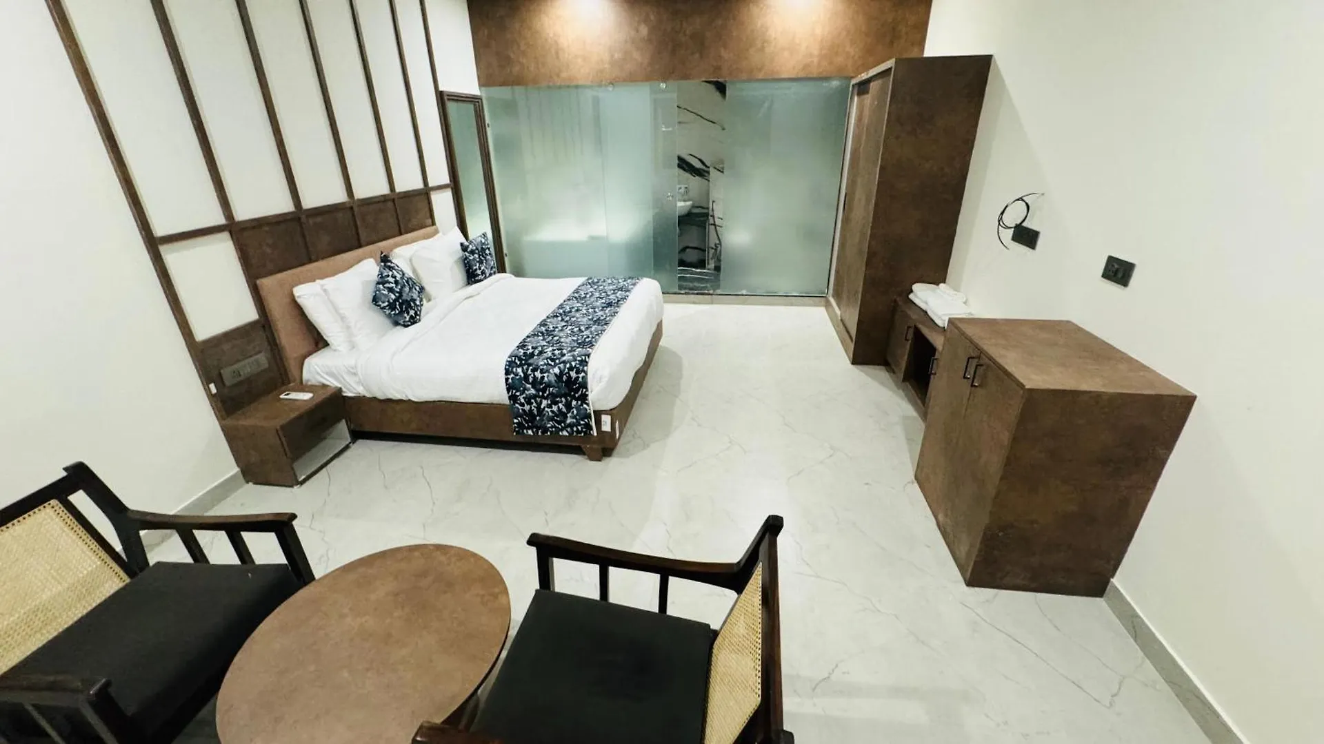 Resort Akaya Hills Hotel Udaipur