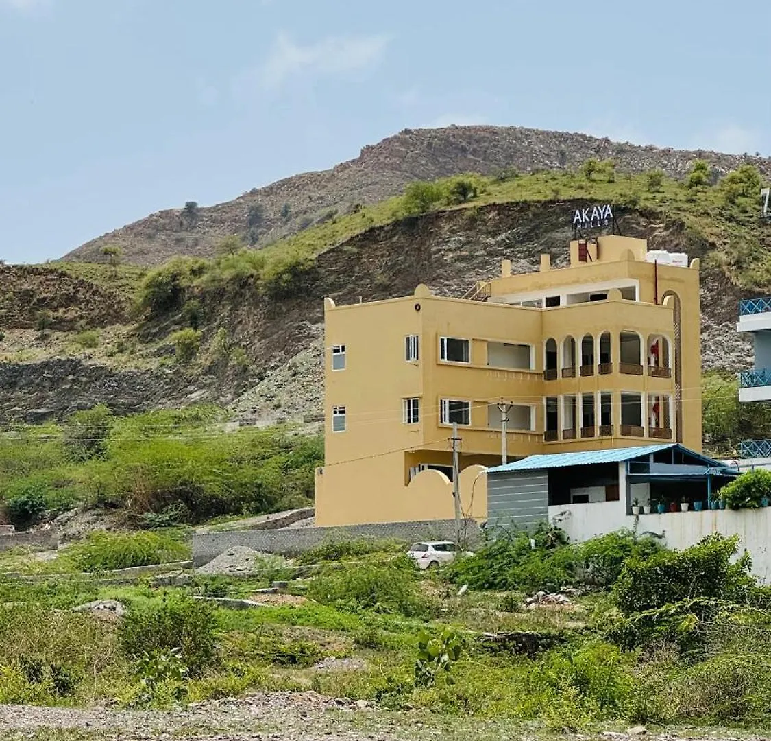 Resort Akaya Hills Hotel Udaipur
